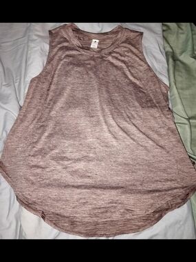 Yogalicious Brand Light Purple Sleeveless Athletic Top